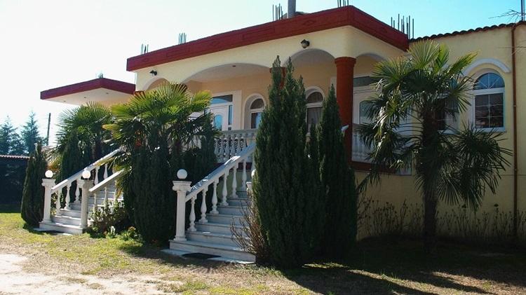 ΕΝΟΙΚΙΑΖΟΜΕΝΑ ΔΩΜΑΤΙΑ ΞΕΝΩΝΑΣ ΑΙΘΡΙΟΝ ΑΡΙΔΑΙΑ ΠΕΛΛΑ